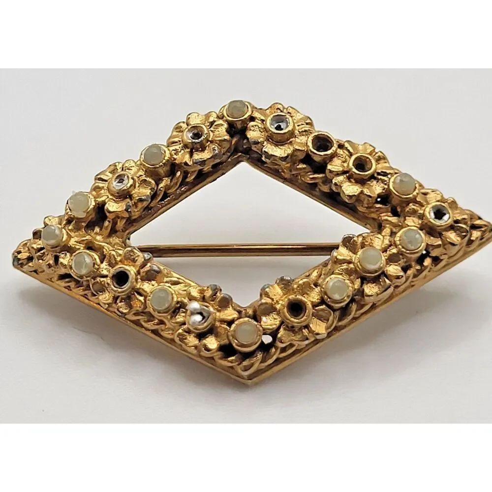 Vintage Cadoro Seed Pearl Diamond Shape Collar Pin 1.5in